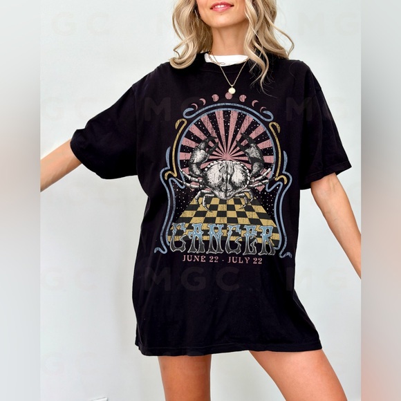 Comfort Colors Cancer Zodiac Astrology Celestial Distressed Graphic Tee - Picture 2 of 10